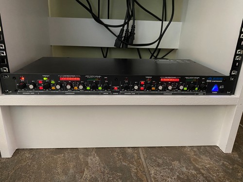 Alesis 3632 compressor dual - compressor,