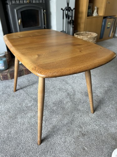 Ercol coffee table - , 213