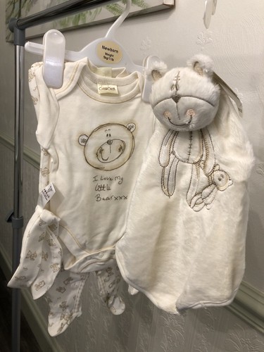 Baby new born with - born,