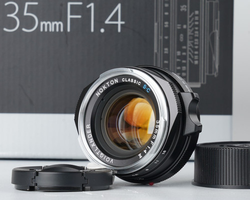 Near mint voigtlander nokton - [near, mint]