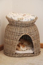 wicker cat bed / pet bed