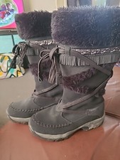 Hi-Tec Womens Snow boots  Thinsulate Moccasin Style Boots Ion-Mask Size 5  NEW