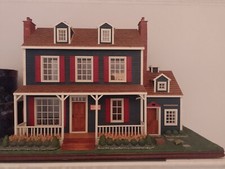 Franklin Mint dolls house 