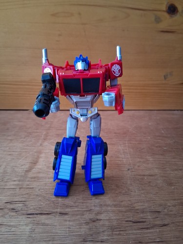 Transformers earthspark deluxe - transformers,
