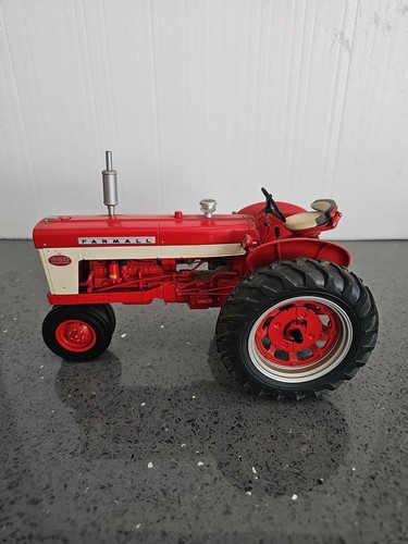 Ertl farmall 460 diecast - ertl,
