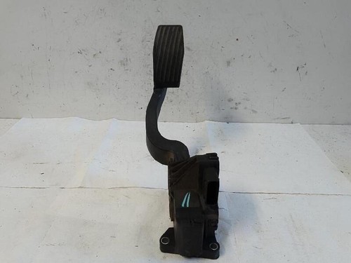 55702020 accelerator pedal
