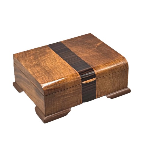 Art deco walnut macassar - &,