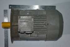SIEMENS MOTOR 1.1KW 4OOV 6P