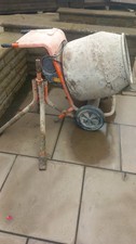 Belle Cement Mixer 240V with Stand Good Working Condition