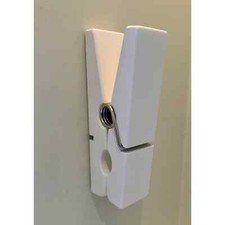 GIANT NOVELTY CLOTHES PEG -