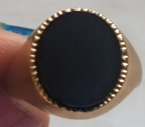 Stunning vintage solid 18ct - stunning,