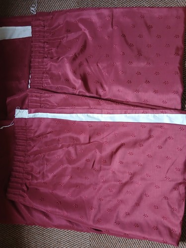 Pair dark red pencil - red,