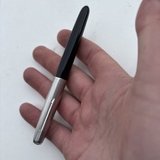 Vintage Parker 51 Fountain Pen black Chrome Trim, gold tip. The Parker Pen Co