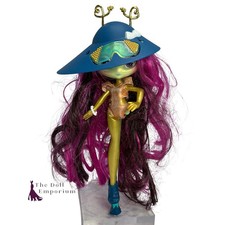 Novi stars doll alie - (2012),