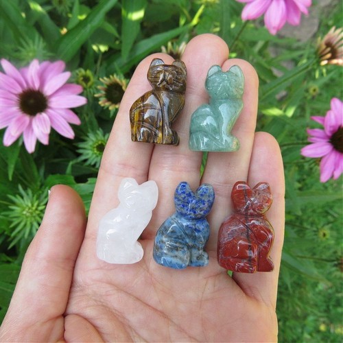Mini crystal cat carving - mini, 1"