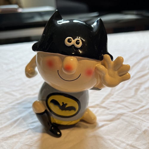 Super hero money - super, batman