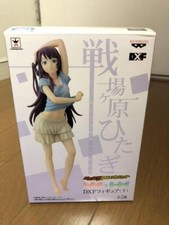 Hitagi Senjougahara bare legs