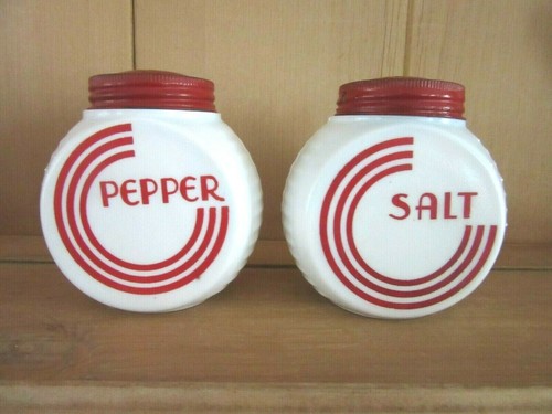 Vintage white glass red - vintage, circle
