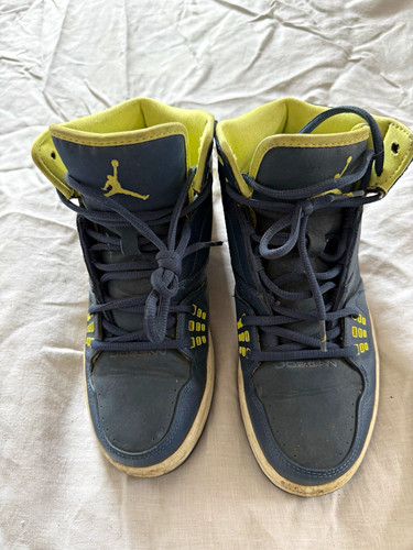 Air jordan flight sneakers - air, 1