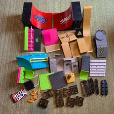 Tech Deck Spinmaster Ramps Rails Half Pipe Bundle Fingerboard Skate Tony Hawk