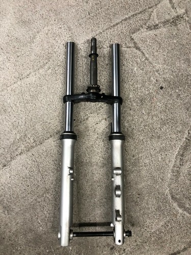 Front fork stems plate - front, yamaha