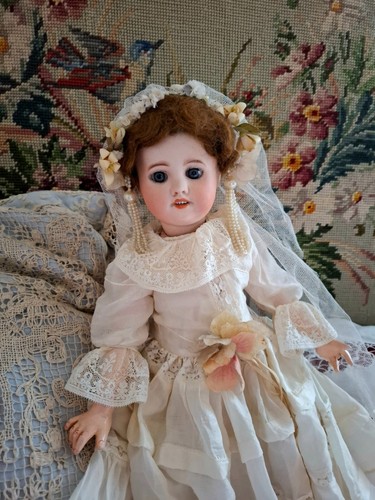 Antique french bisque - 17'',
