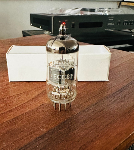British mullard ecc81 - mullard, old