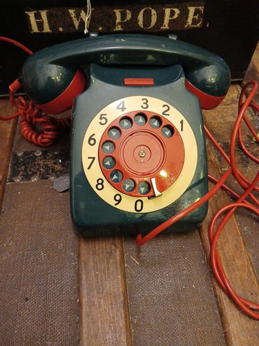 Retro 1970 green and red - 1970,