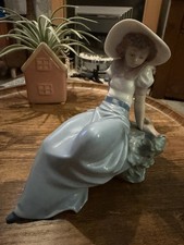 Nao lladro porcelain girl