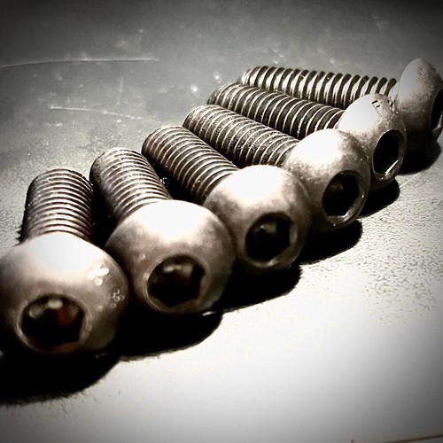 Unc socket screw - screw, button