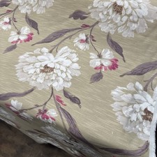 Stunning 32 Metres Floral