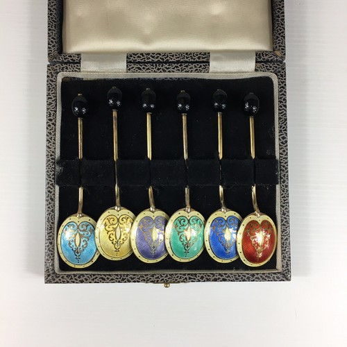 Vintage 1972 solid silver - vintage,