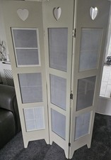 Charming freestanding Cream & Wood 3-Panel Room Divider which holds 9 photos