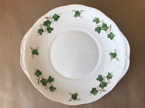 Colclough ivy leaf - ivy, cake