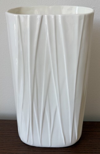 Vintage 1979 royal doulton - 1979,