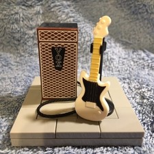 CUSTOM DESIGNED VOX STYLE