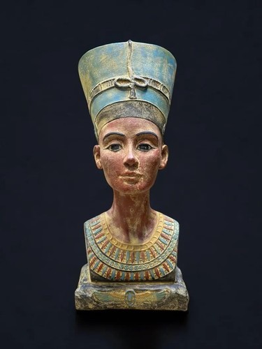 The powerful head - , of