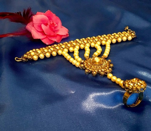 New pearl stones chain - new,