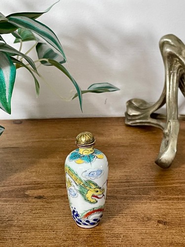 Chinese enamelled copper snuff - chinese,
