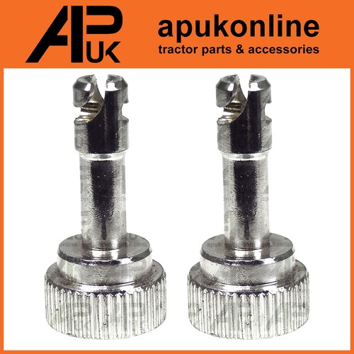 Pair front grille knob - front,