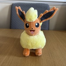 Pokémon Flareon Plush 2023 22cm Tall 19cm Long Soft Toy