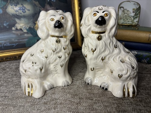 Pair small vintage beswick - of,
