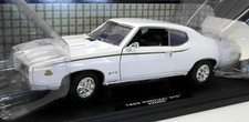 Motor Max 1/18 Scale Diecast