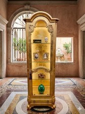 Antique Wieman gold  Curio 3