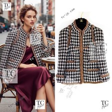 CHANEL 17A Black Ivory