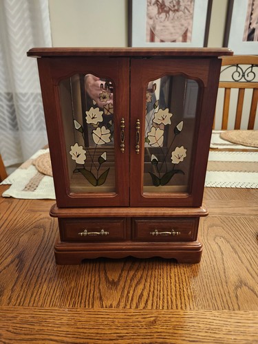 Wooden tabletop jewelry - wooden,