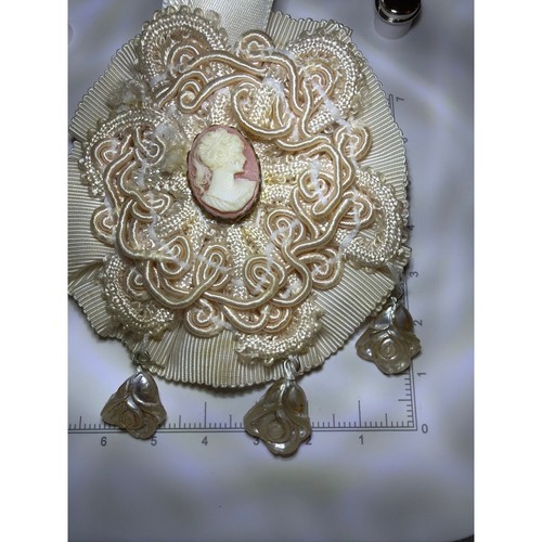 Vintage cameo lace ribbon - cameo,