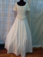 Wedding dress size 14 ivory