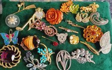 Job Lot Vintage & Modern Brooches Various Designs Bundle Jewellery #2