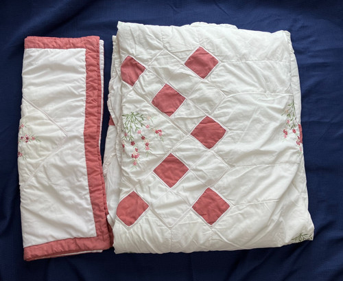 Floral bed spread with - spread, 2
